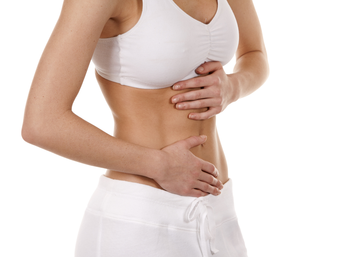 Entenda o que é a cólica e como lidar com as dores