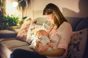 Veja as 5 dúvidas mais comuns durante a amamentação