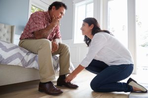 Cinco cuidados essenciais para o paciente com Alzheimer